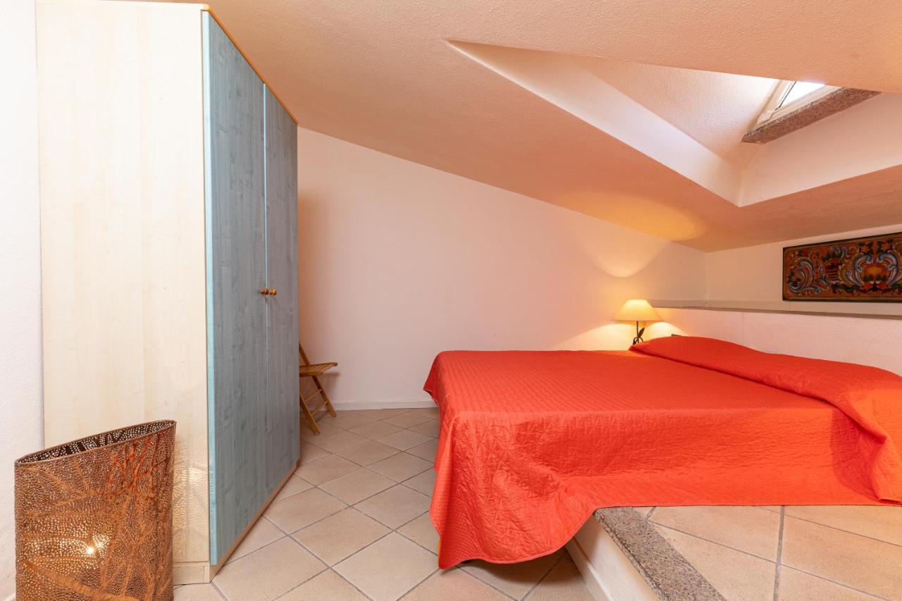 Casa Vacanze Baia Del Faro Palau Eksteriør billede
